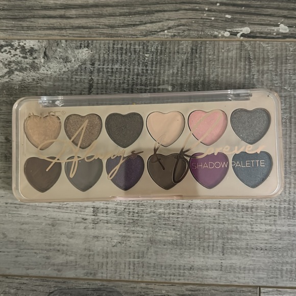 Eyeshadow bundle - Picture 2 of 4